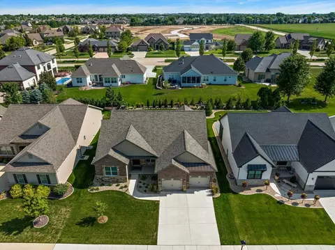 809 Table Rock Cir, Normal, IL 61761 photo 33