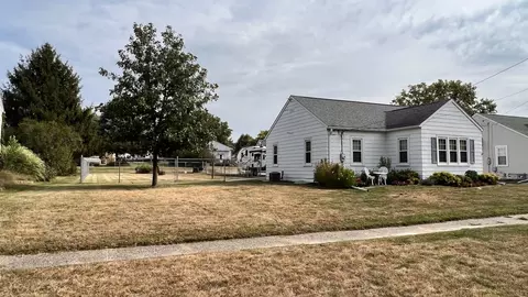 514 W Park St, Morrison, IL 61270 photo 3