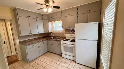 514 W Park St, Morrison, IL 61270 photo 8