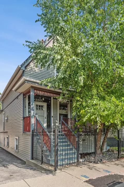 2337 N Talman Ave, Chicago, IL 60647