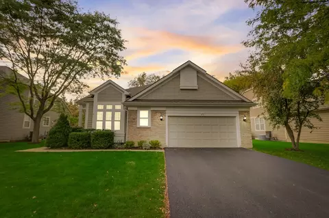454 Pebble Beach Ln, Riverwoods, IL 60015