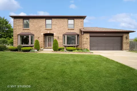 604 W Techny Rd, Arlington Heights, IL 60004