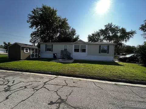 36 Avenue A, Bloomington, IL 61704