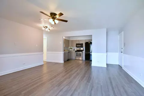 1243 Brown St #2A, Des Plaines, IL 60016 photo 4