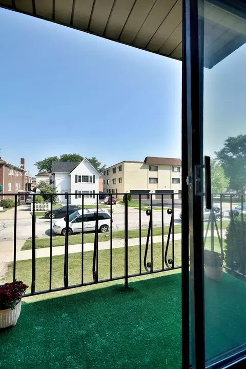 1243 Brown St #2A, Des Plaines, IL 60016 photo 19