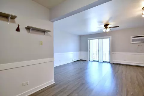 1243 Brown St #2A, Des Plaines, IL 60016 photo 6