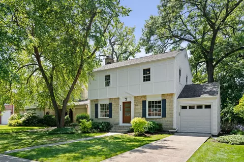 930 S Lincoln Ave, Park Ridge, IL 60068