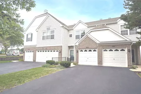 205 Gazebo Ln, Lombard, IL 60148