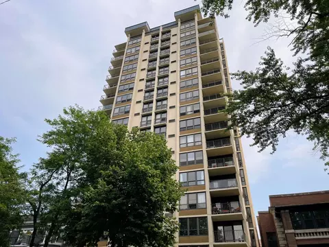 5471 S Hyde Park Blvd #12B, Chicago, IL 60615