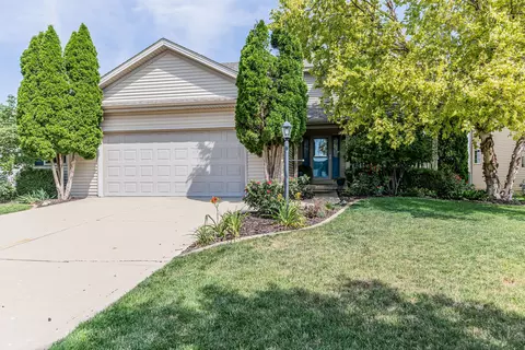 4004 Tallgrass Dr, Champaign, IL 61822