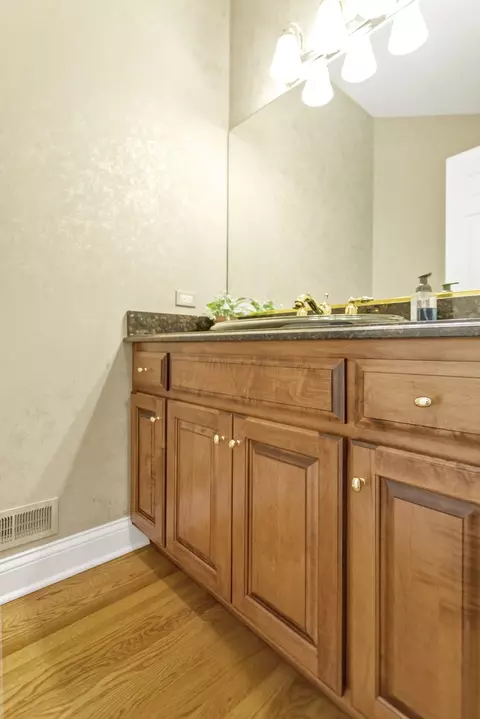 111 W North St, Itasca, IL 60143 photo 32