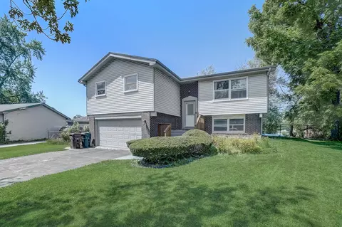 1034 Bradfield Ct, University Park, IL 60484