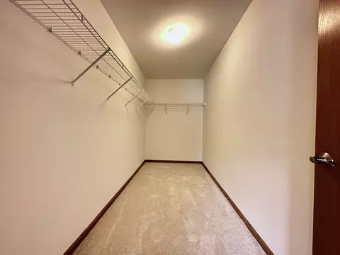 237 Springbrook Trl S, Oswego, IL 60543 photo 16