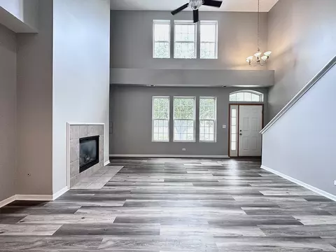 237 Springbrook Trl S, Oswego, IL 60543 photo 9