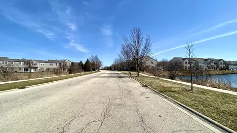 237 Springbrook Trl S, Oswego, IL 60543 photo 23