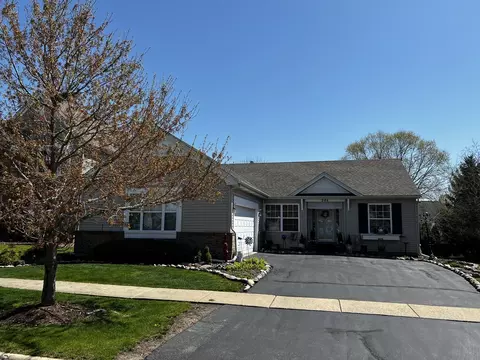 304 Edgebrook Ct, Oswego, IL 60543
