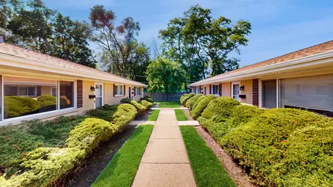 833 Valley Stream Dr #C, Wheeling, IL 60090 photo 4