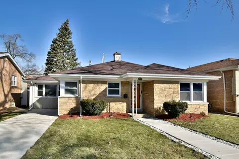 3521 Madison St, Bellwood, IL 60104