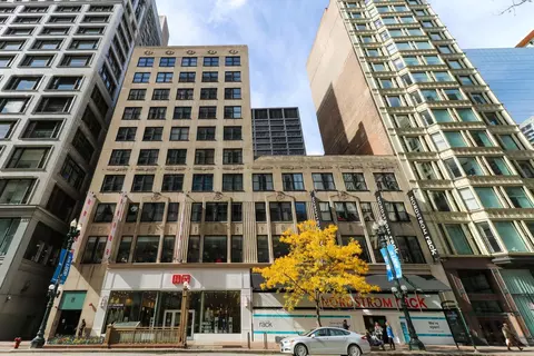 20 N State St #307, Chicago, IL 60602