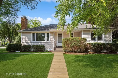 118 Birch Ave, Lake Bluff, IL 60044