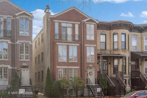 525 E Bowen Ave #3, Chicago, IL 60653