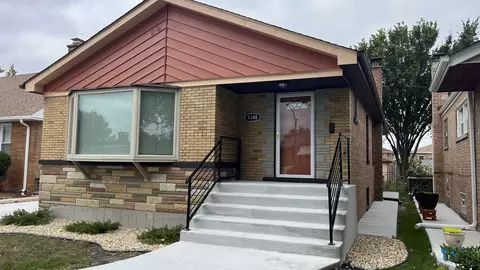 8148 S Whipple St, Chicago, IL 60652