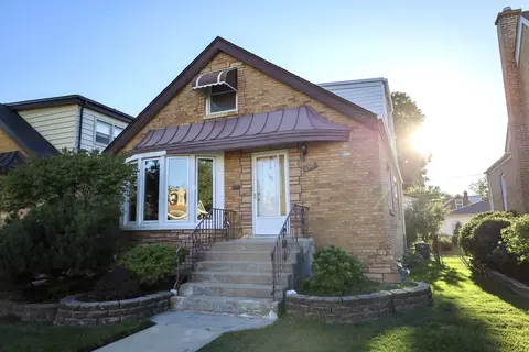 2312 S 12th Ave, North Riverside, IL 60546