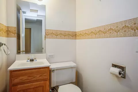 222 N Maple St, Itasca, IL 60143 photo 8
