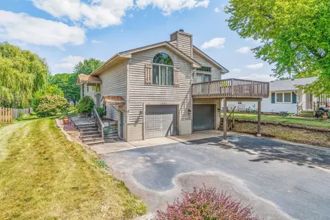 1337 Mabel Ln, Lake Holiday, IL 60548