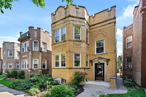 5921 N Maplewood Ave, Chicago, IL 60659