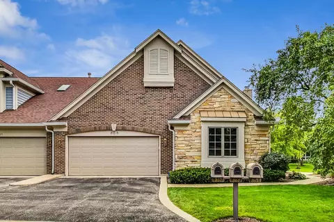 865 Fountain View Dr, Deerfield, IL 60015