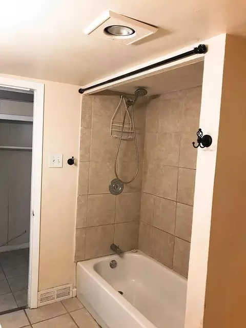 426 Watson St, Aurora, IL 60505 photo 7