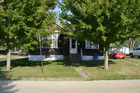 301 S Vermillion St, Streator, IL 61364