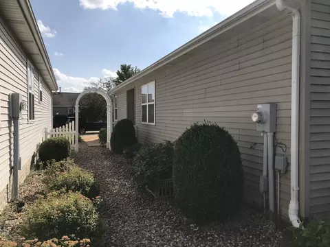 3 Astoria Way, Bloomington, IL 61704 photo 8
