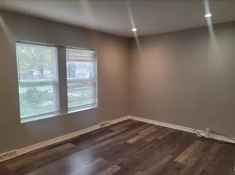 8847 S Wabash Ave, Chicago, IL 60619 photo 5