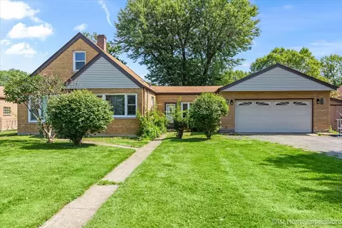 8009 S 87th Ave, Justice, IL 60458