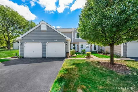 2629 Oakshire Ct, Aurora, IL 60502