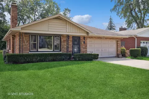 1025 S Stone Ave, La Grange, IL 60525