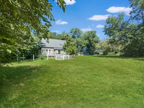 4525 N Fawver Rd, Dakota, IL 61018