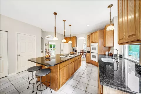 759 Ravinia Dr, Gurnee, IL 60031 photo 8