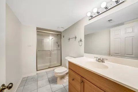 759 Ravinia Dr, Gurnee, IL 60031 photo 30