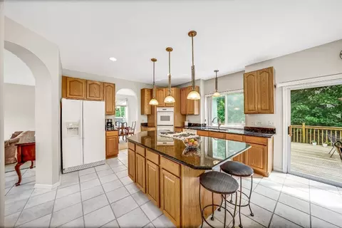759 Ravinia Dr, Gurnee, IL 60031 photo 7