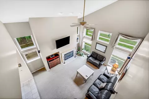 759 Ravinia Dr, Gurnee, IL 60031 photo 17