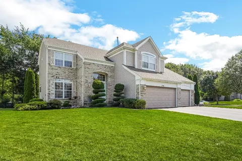 759 Ravinia Dr, Gurnee, IL 60031 photo 2