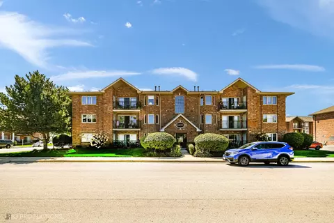 9400 Melvina Ave #3SE, Oak Lawn, IL 60453