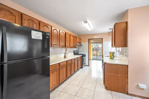 15217 Hamlin Ave, Midlothian, IL 60445 photo 10