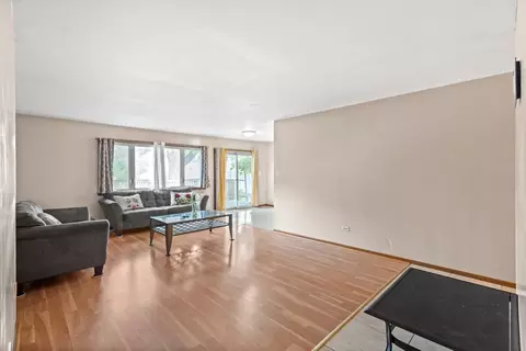 15217 Hamlin Ave, Midlothian, IL 60445 photo 6