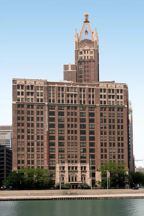 680 N Lake Shore Dr #408, Chicago, IL 60611