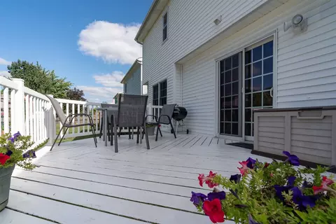 43 Boardwalk Cir, Bloomington, IL 61701 photo 2