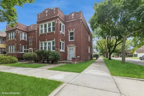 325 W 118th St, Chicago, IL 60628